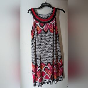 Sandra Darren cute dress high neck super flattering silky material